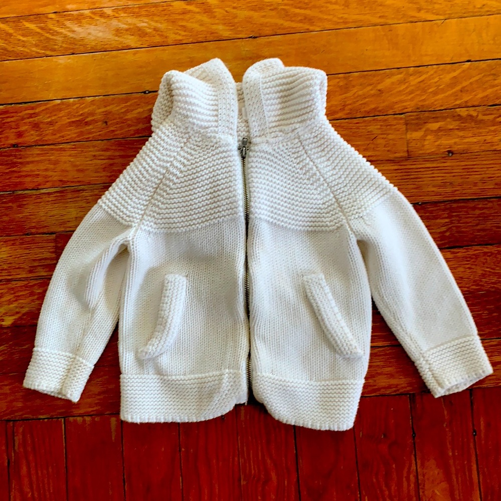 Cute and cozy GAP hoodie sweater